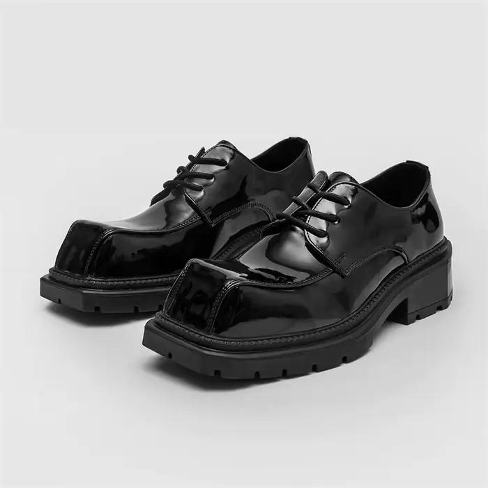 Chaussures Derby pour hommes à semelle épaisse, style rétro, bout pointu, surface brillante, polyval