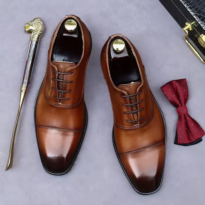 Chaussures en cuir de vachette faites à la main pour hommes, chaussures en cuir véritable pour gentl
