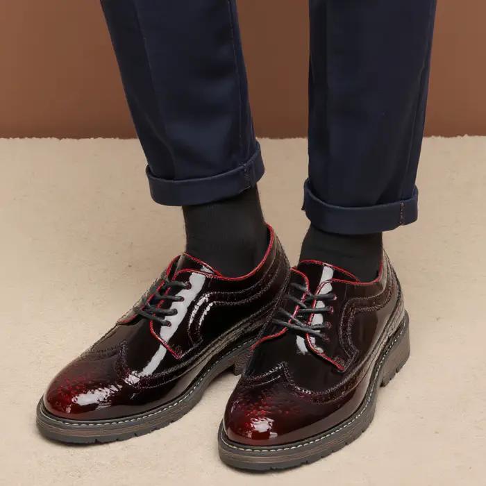 Chaussures en cuir pour hommes 2026 – Marque confortable et tendance
