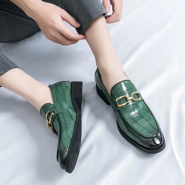 Mocassins floraux en cuir de grande taille pour hommes, chaussures pointues, mocassins à carreaux pr
