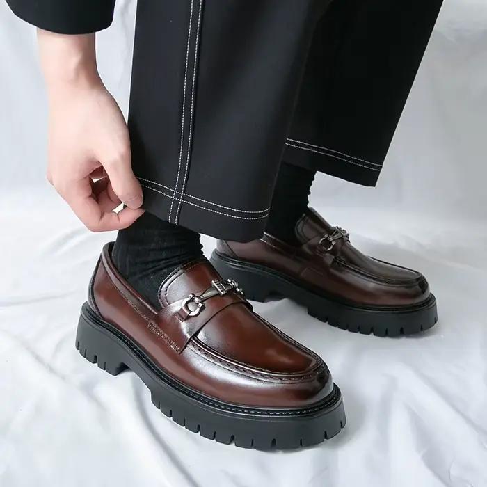 Marque en cuir sans lacet chaussures épaisses mocassins originaux décontractés hommes mode affaires 