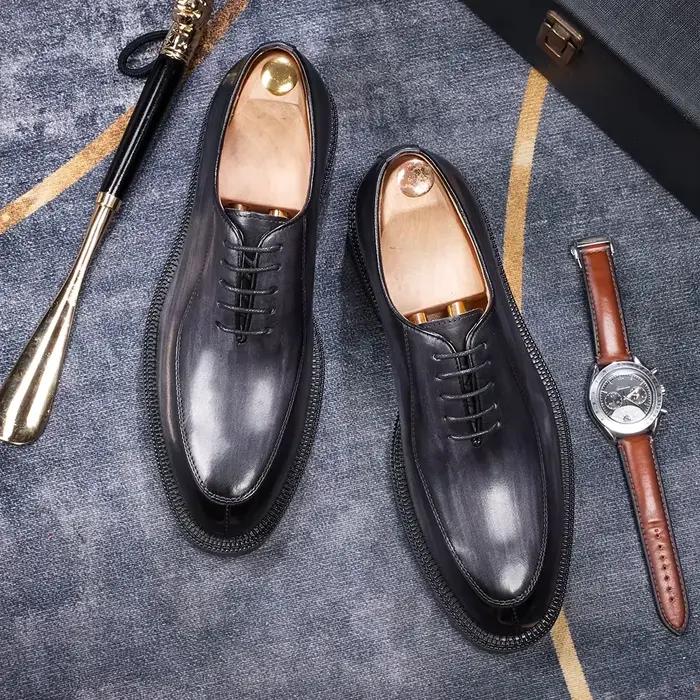 Chaussures élégantes à bout de style britannique en cuir véritable, chaussures pour hommes avec seme