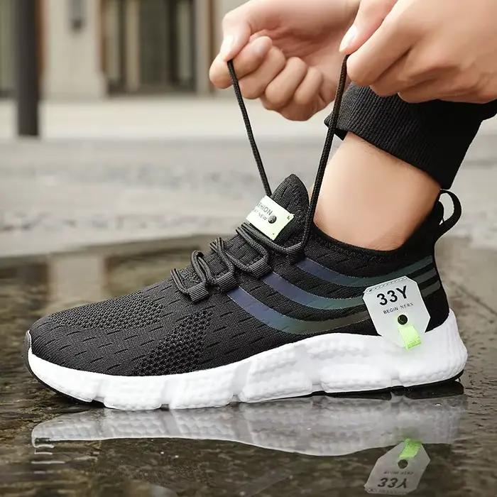 Chaussures de dehors Décontractées pour Homme, Baskets Légères et Respirantes, en Maille, Noires, de