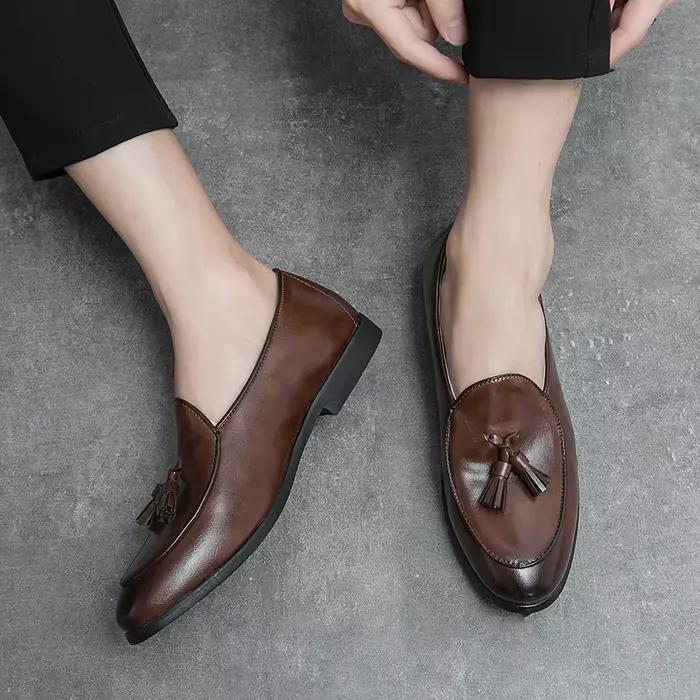 Chaussures formelles pour hommes Mocassins à pompons