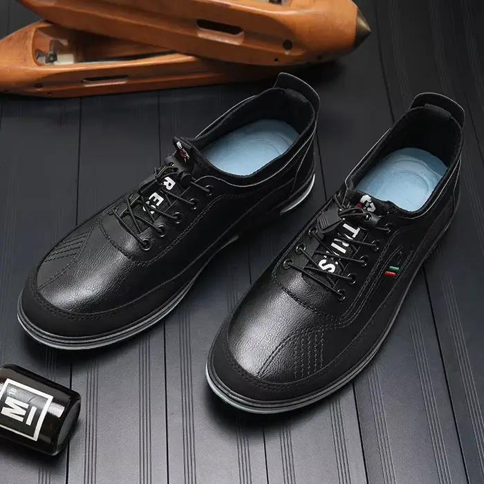Chaussures pour hommes de grande taille, style simple et décontracté, brodées, à enfiler, en cuir so