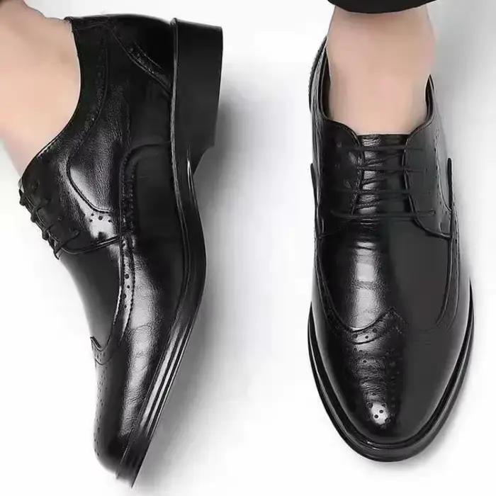 Chaussures de soirée respirantes pour hommes, chaussures de gentleman en cuir, chaussures de gentleman, chaussures de gentleman pointues, chaussures formelles bon marché, respirant, nouveau, été