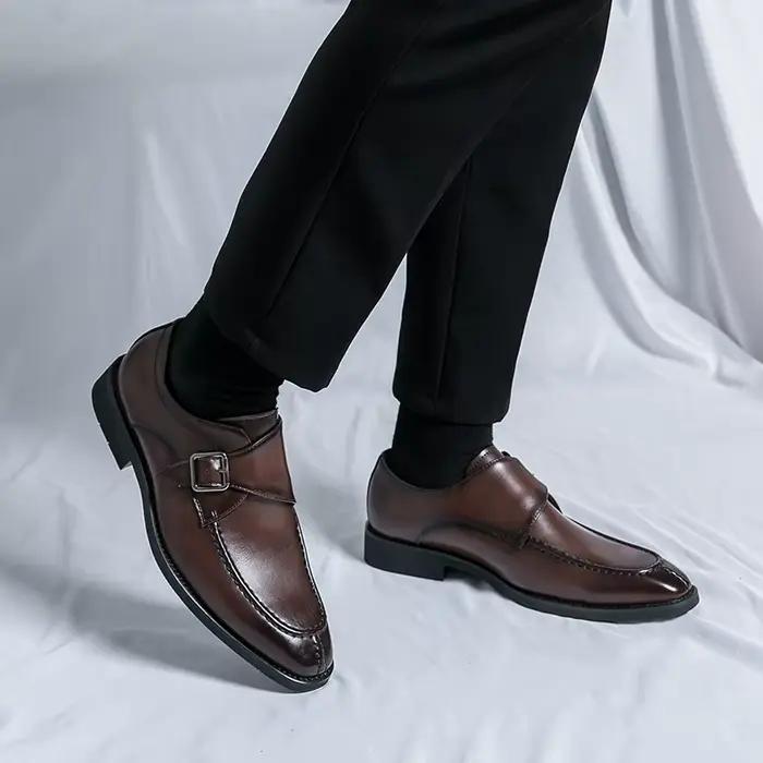 Chaussures en cuir coordonnantes pour hommes