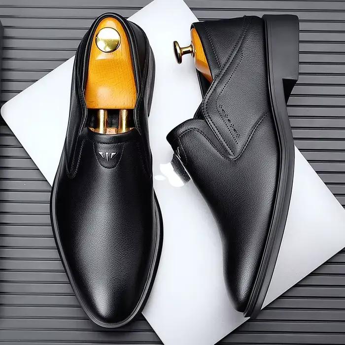 Chaussures habillées pour hommes de haute qualité mocassins de créateur hommes chaussures en cuir de vache de mode pour hommes britanniques bout pointu nouvelles chaussures de créateur hommes