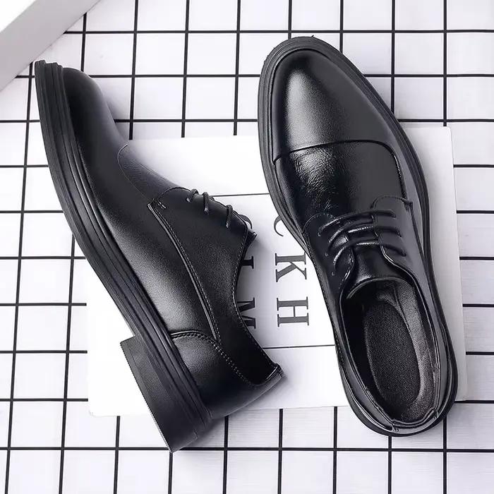 Chaussures en cuir noir pour hommes