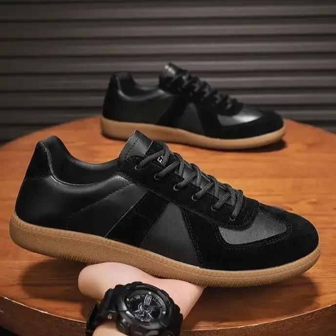 Chaussures de sport respirantes et décontractées pour hommes, tendance rétro, semelle en plastique, confortable, ajustement parfait, idéal pour l'été et les activités quotidiennes
