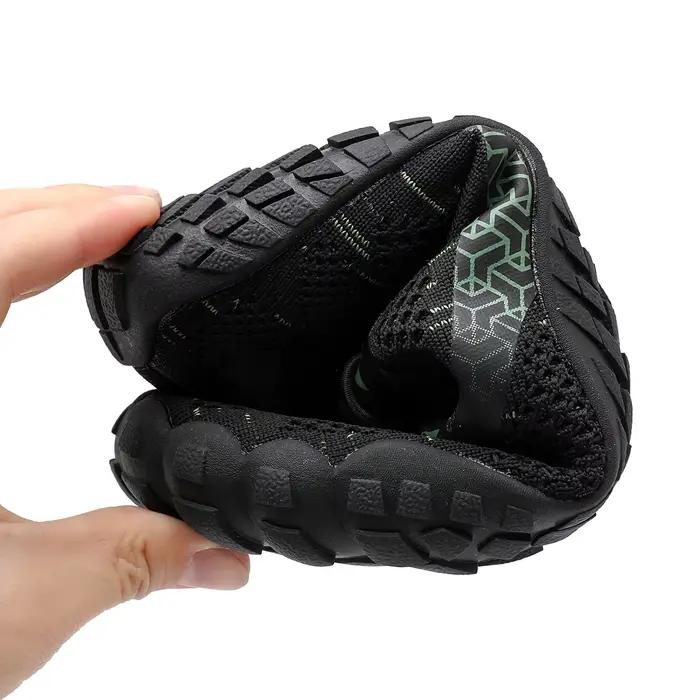 Chaussures à bout large pour hommes