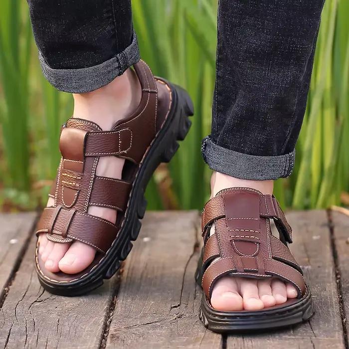 Sandales décontractées pour hommes avec sangles réglables et semelle antidérapante pour les promenades estivales sur la