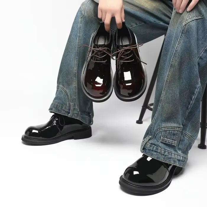 Chaussures Derby en cuir pour hommes, haut de gamme, respirantes, polies, brillantes, tendance, grande tête, décontractées, nouvelle collection printemps et été
