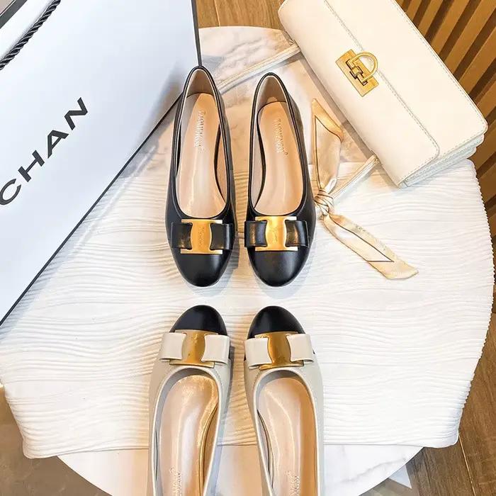 Taille 33-43 Chaussures de bateau de créateur pour femmes Mode Bowknot