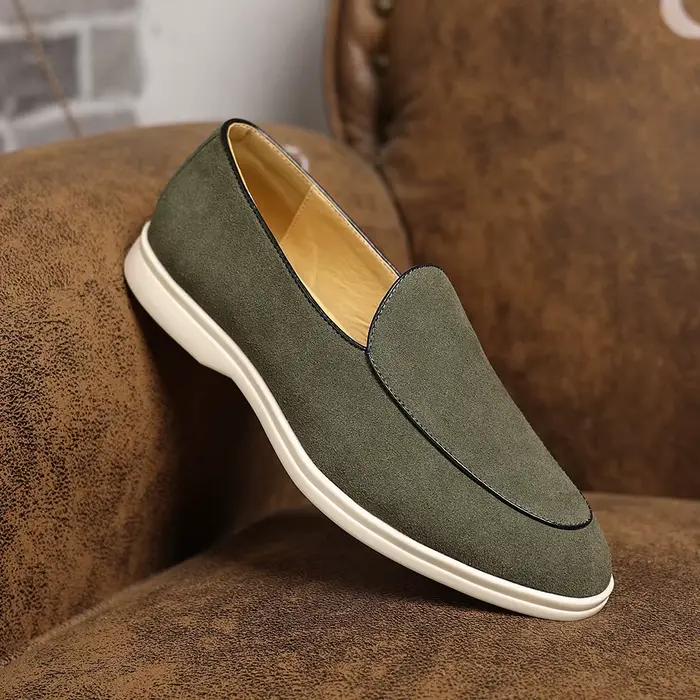 Chaussures décontractées en cuir faites à la main pour hommes nouveauté mocassins masculins Elegantes sans lacet appartements classiques simples mocassins chaussures de marche