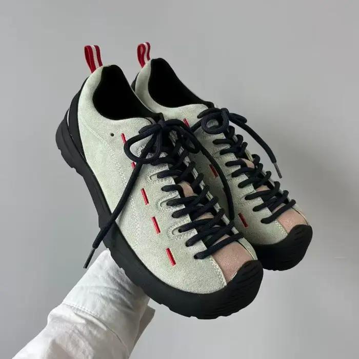 Chaussures de randonnée classiques confortables antidérapantes de qualité supérieure