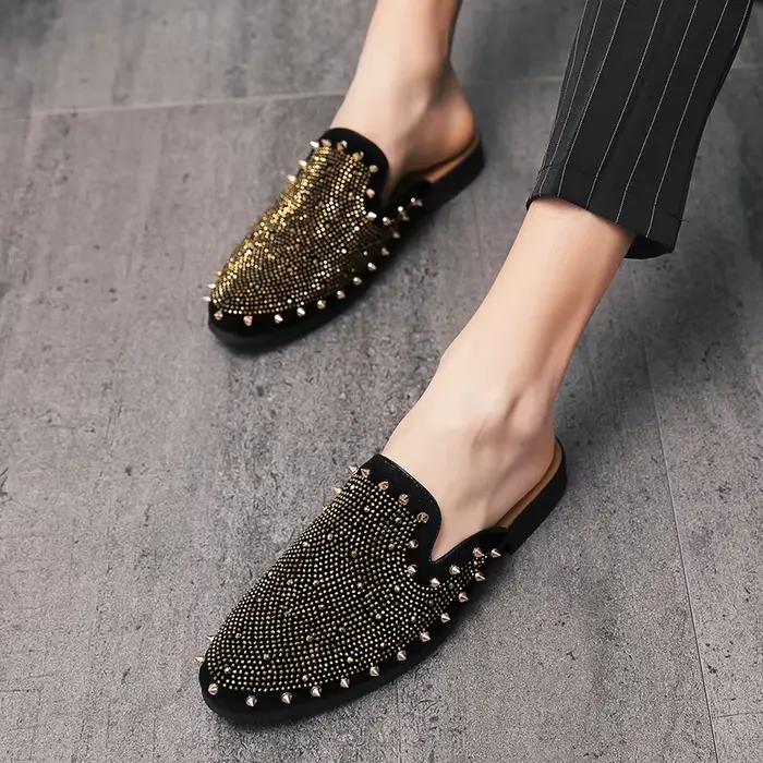 Chaussures rétro en cuir cloutées pour hommes