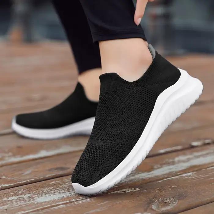 Chaussures vulcanisées femmes hommes baskets sans lacet chaussures décontractées hommes mocassins 2024 nouvelle marche Zapatillas Hombre Plus chaussures de Couple