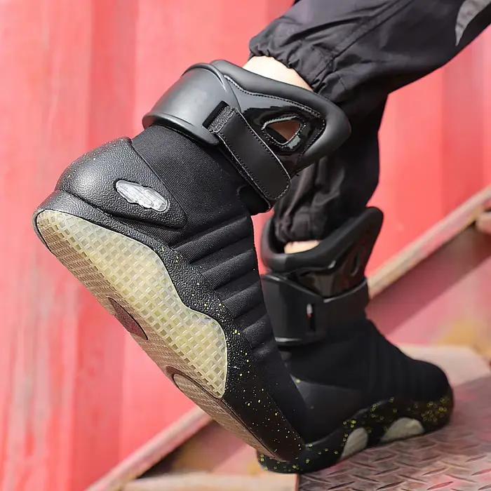 Bottes de science-fiction avec éclairage LED et télécommande pour hommes et femmes, chaussures à lacets avec croquettes et boucles pour occasions spéciales