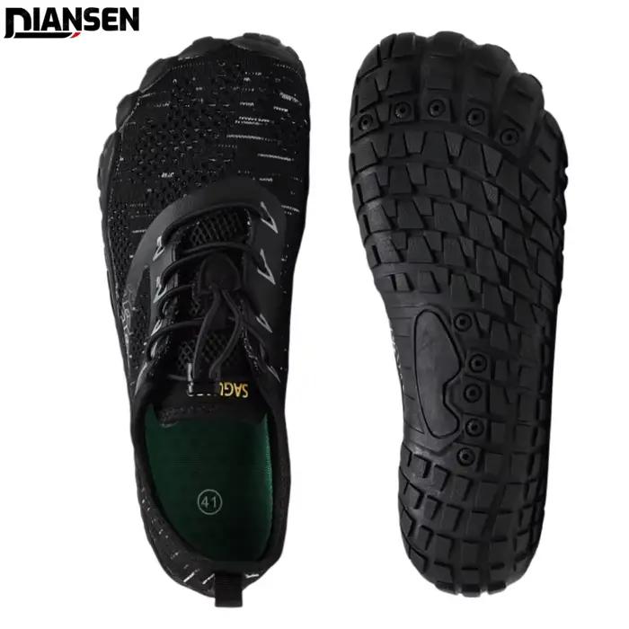 Chaussures à bout large pour hommes