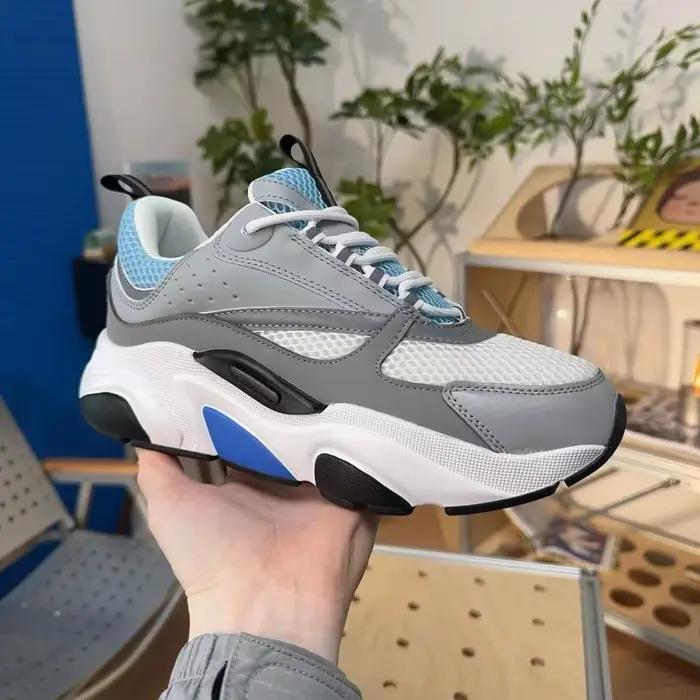 Chaussures de sport décontractées style rétro pour homme cuir et tissu semelle épaisse pour homme occasions spéciales