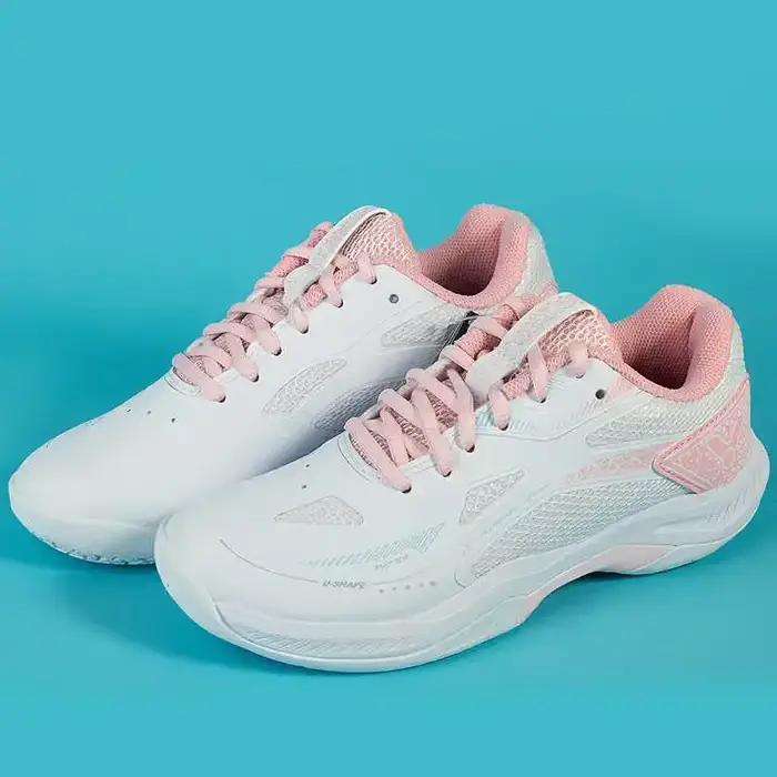 Les chaussures de badminton originales sont
