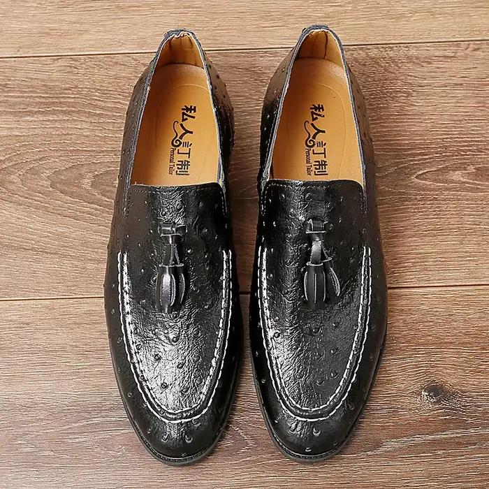 Mocassins en cuir pour hommes, chaussures de marque blanches à pompon, mocassins décontractés, chaussures Oxford plates pour hommes, chaussures de bateau pour hommes d'affaires