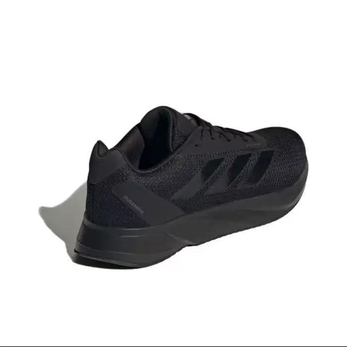 Adidas – chaussures légères et confortables pour hommes