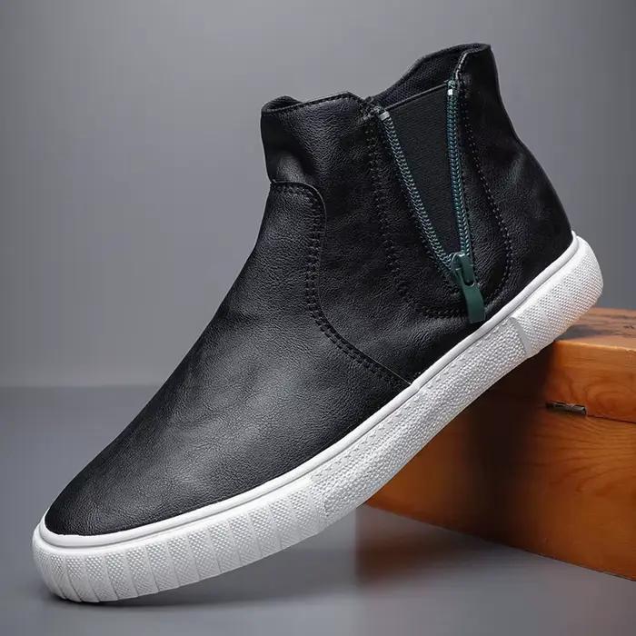 Nouveaux hommes en cuir chaussures de mode haut décontracté Version coréenne résistant à l'usure mocassins concepteur loisirs chaussures vulcanisées SS21827