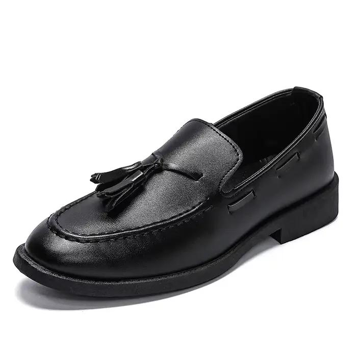 Chaussures en cuir noir pour hommes