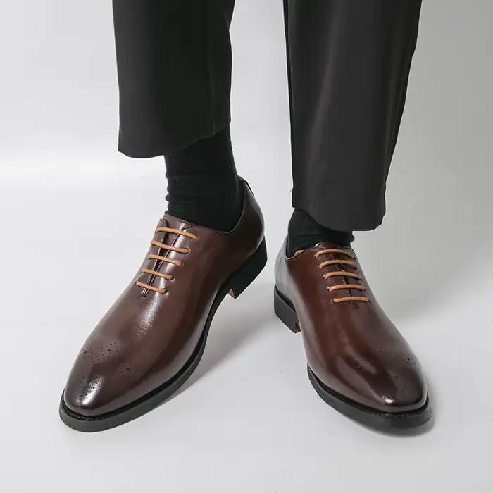Chaussures habillées pour hommes tendance