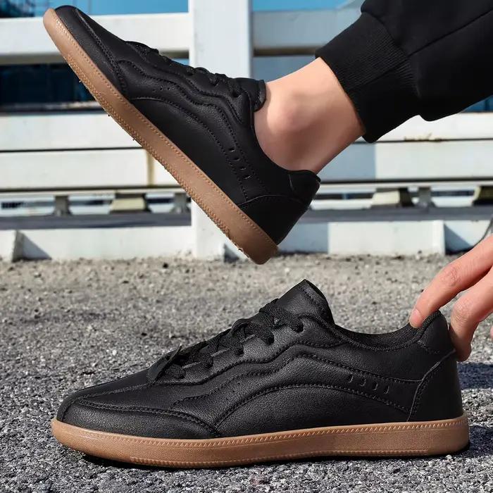 Chaussures ELUVA en cuir PU pour hommes plates respirantes confortables antidérapantes pour skateboard et tenues décontractées