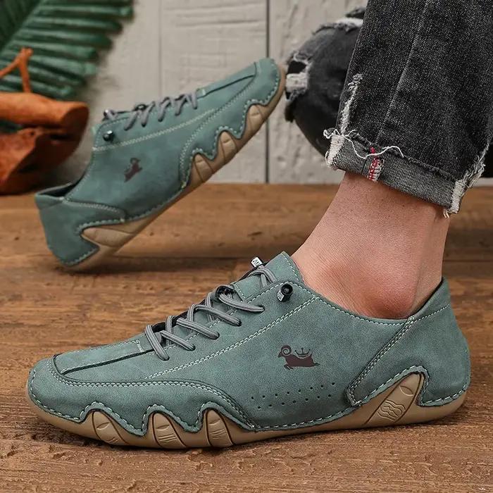 Chaussures de sport de plein air pour hommes design léger respirant mode adaptées chaussures plates décontractées femmes occasions spéciales
