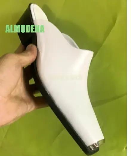 Baotou Cool pantoufles hommes été nouveau cuir Design à la mode Style britannique personnalisé confortable respirant Mueller chaussures
