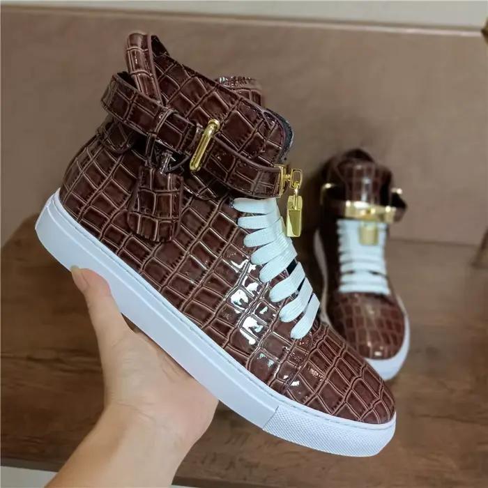 Chaussures en cuir naturel véritable pour hommes, marque de luxe, confortables, décontractées, blanches, baskets de créateur de haute qualité, cadeaux pour hommes originaux