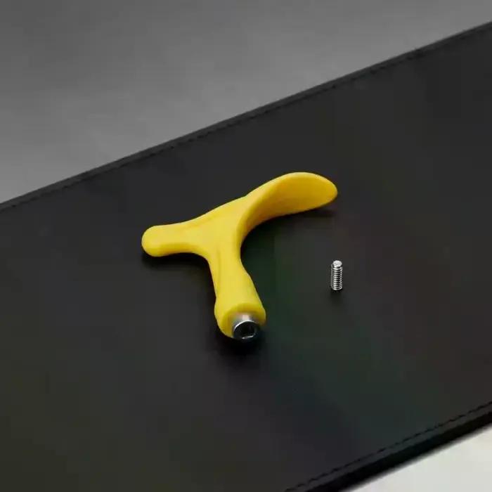 Clé à crampons pour chaussures de course, outil de retrait des clous, accessoires pratiques