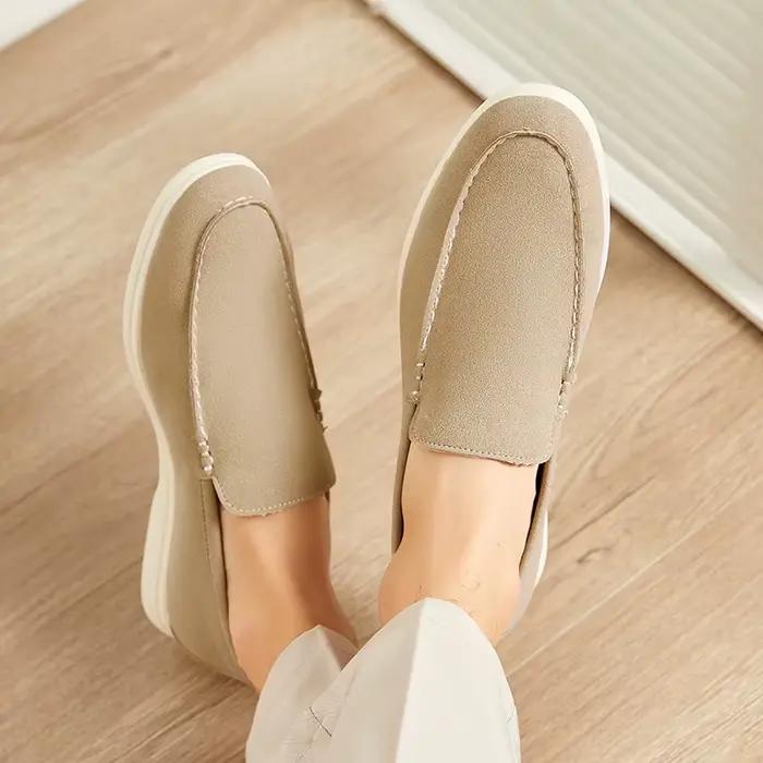Chaussures habillées pointues en cuir suédé pour hommes, mocassins confortables pour le travail de fête de mariage, chaussures d'affaires légères et décontractées pour hommes