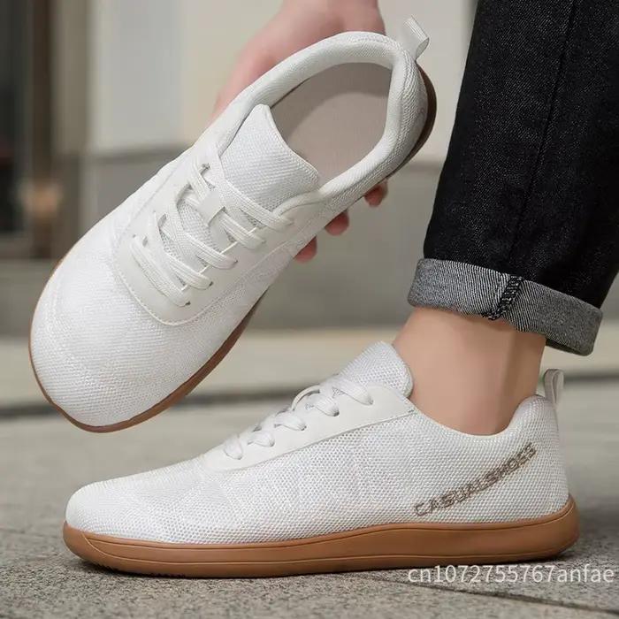 Chaussures à bout large pour hommes