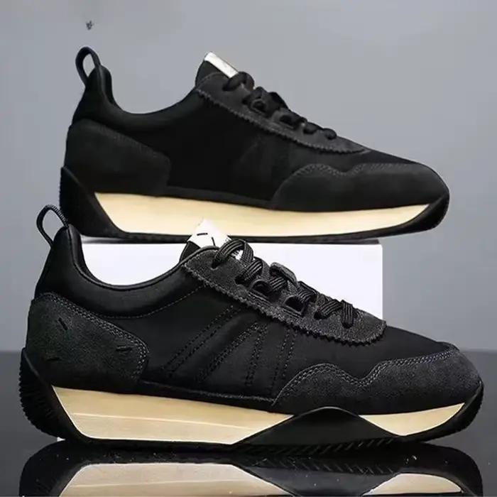 Chaussures pour hommes 2025