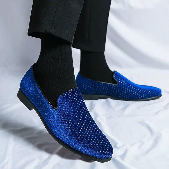 Mocassins brodés en cuir suédé pour hommes, chaussures provoqué, mocassins décontractés, chaussures de mariage, pois paresseux, grande taille 38-47, nouveau