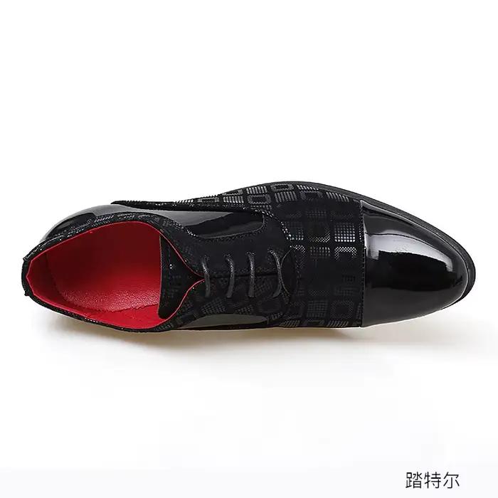 Hommes chaussures formelles talons hauts