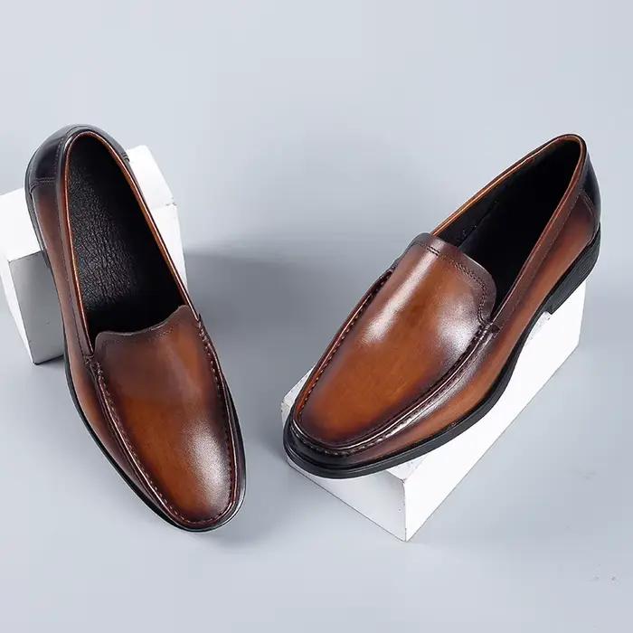 Nouvelles Chaussures Habillées Marron Vintage 2026 pour Hommes – Mocassins d'Affaires Élégants en Cuir Véritable à Enfiler
