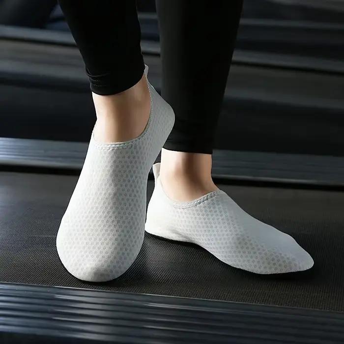 Chaussures de plongée pour femmes, chaussures aquatiques pour hommes, chaussettes de sport aquatiques pour la plage, baskets pieds nus, chaussures de fitness, de danse, de natation, de surf et de plon