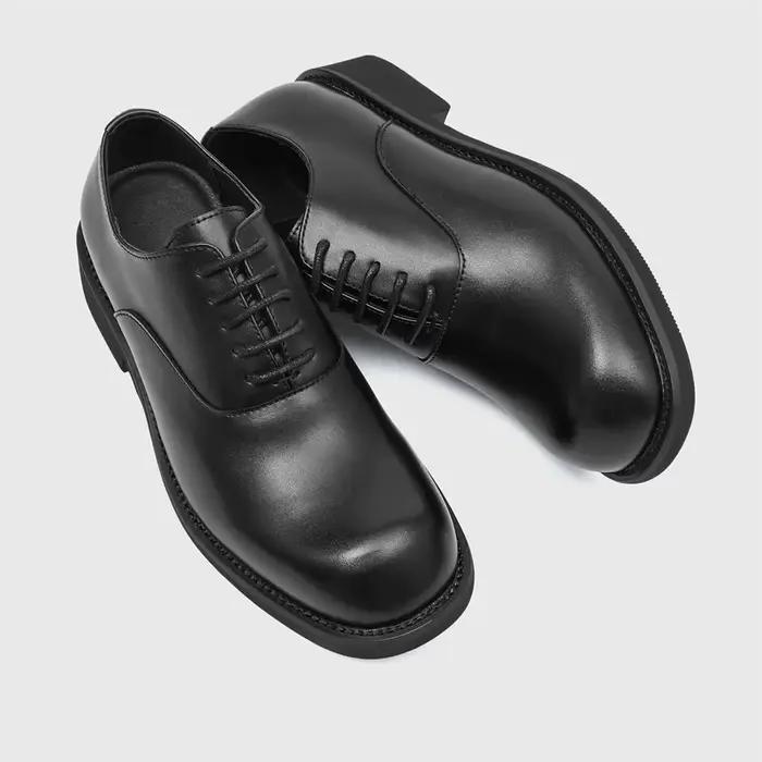 Chaussures en cuir pour hommes de marque classique