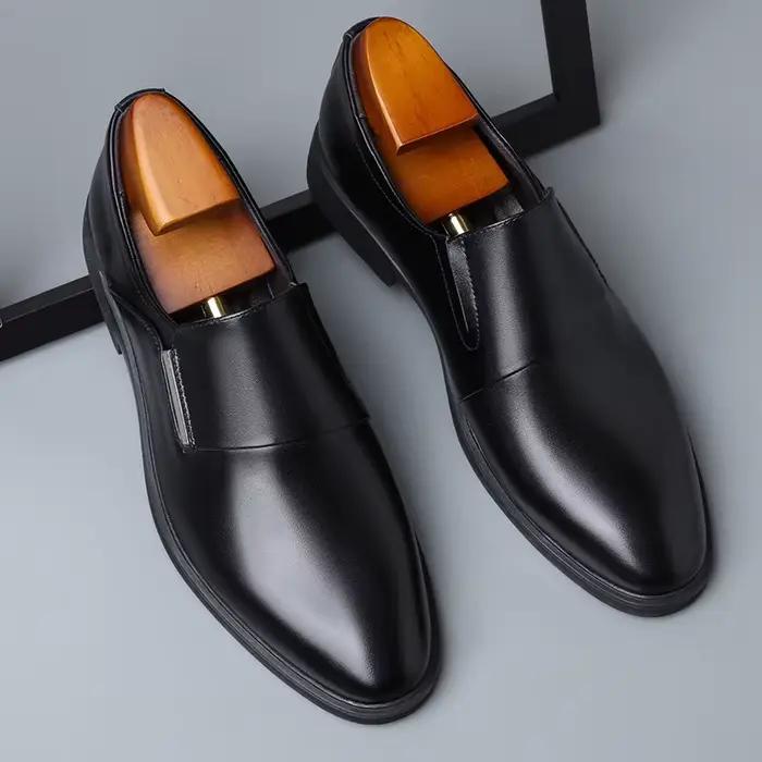 Chaussures habillées élévatrices pour hommes, Style britannique, bout pointu, cuir de vache, Oxfords blancs souples, chaussures d'affaires formelles, nouvelle collection 2025