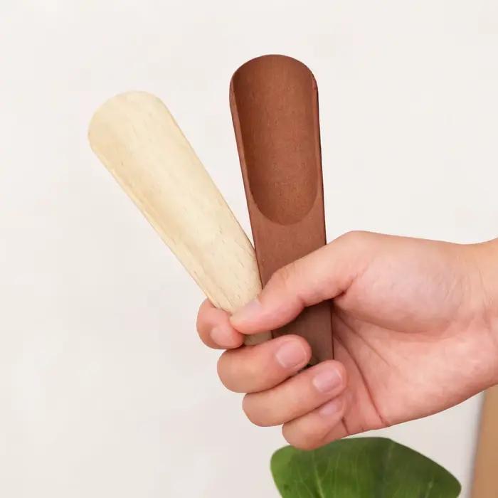Mini chausse-pied en bois de hêtre aidant à chaussures pour voyages d'affaires et déplacements quotidiens usage durable élégant pour femmes hommes occaions spéciales