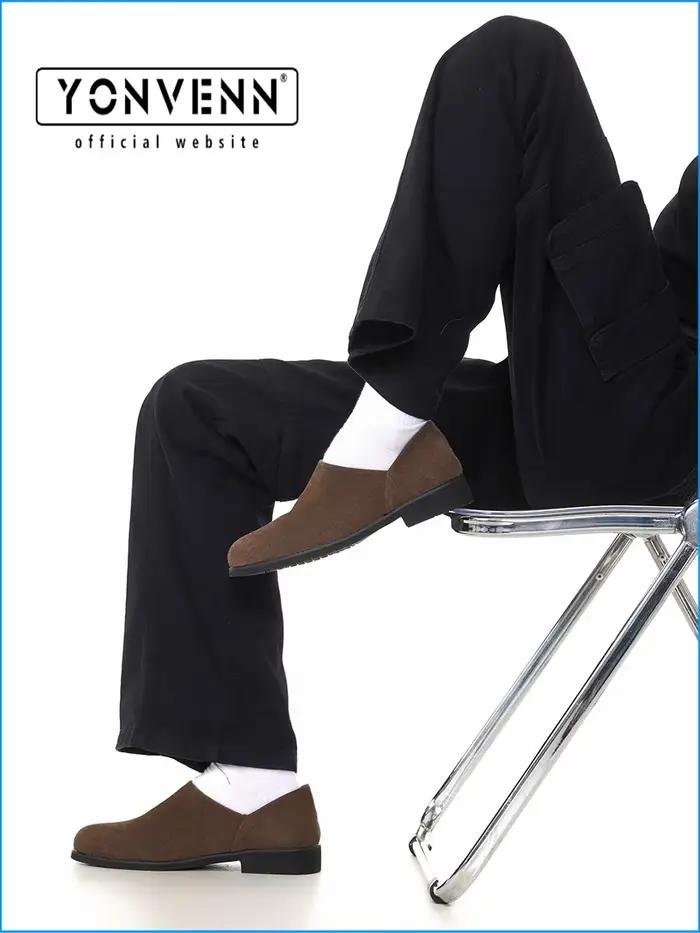 Nouvelles chaussures en cuir pour hommes polyvalentes pour les déplacements sans lacet mocassins paresseux chaussures en cuir décontractées à la mode brillant et simple