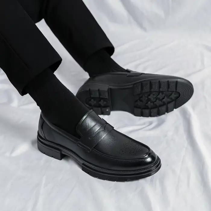 Chaussures habillées pour hommes rétro décontracté affaires chaussures en cuir hommes mocassins de bureau formel Social richelieu chaussures en cuir de mariage pour hommes