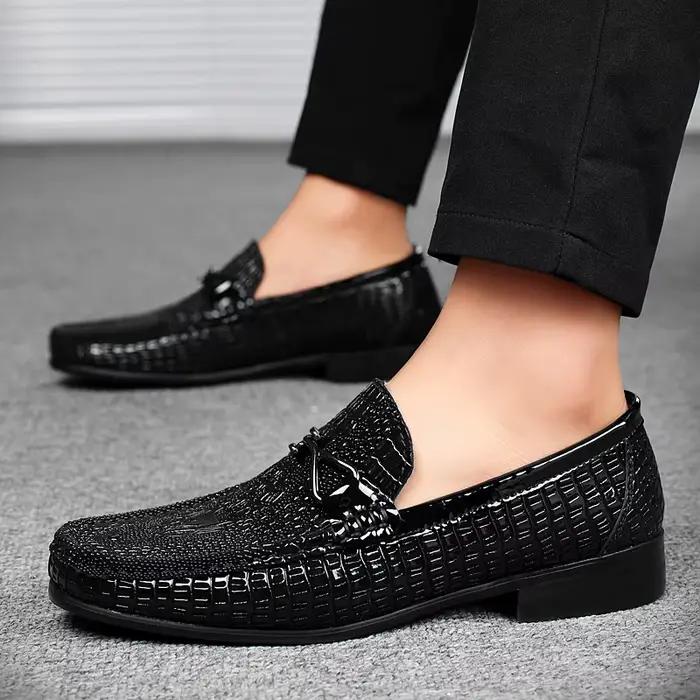 Chaussures en cuir véritable faites à la main pour hommes, mocassins à enfiler, chaussures décontractées, mocassin de haute qualité, chaussures d'affaires