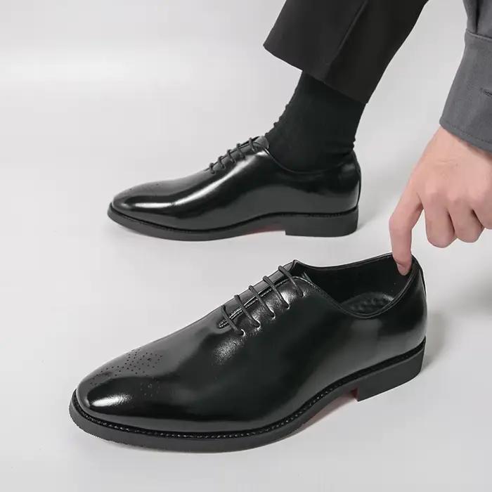 Chaussures habillées pour hommes tendance